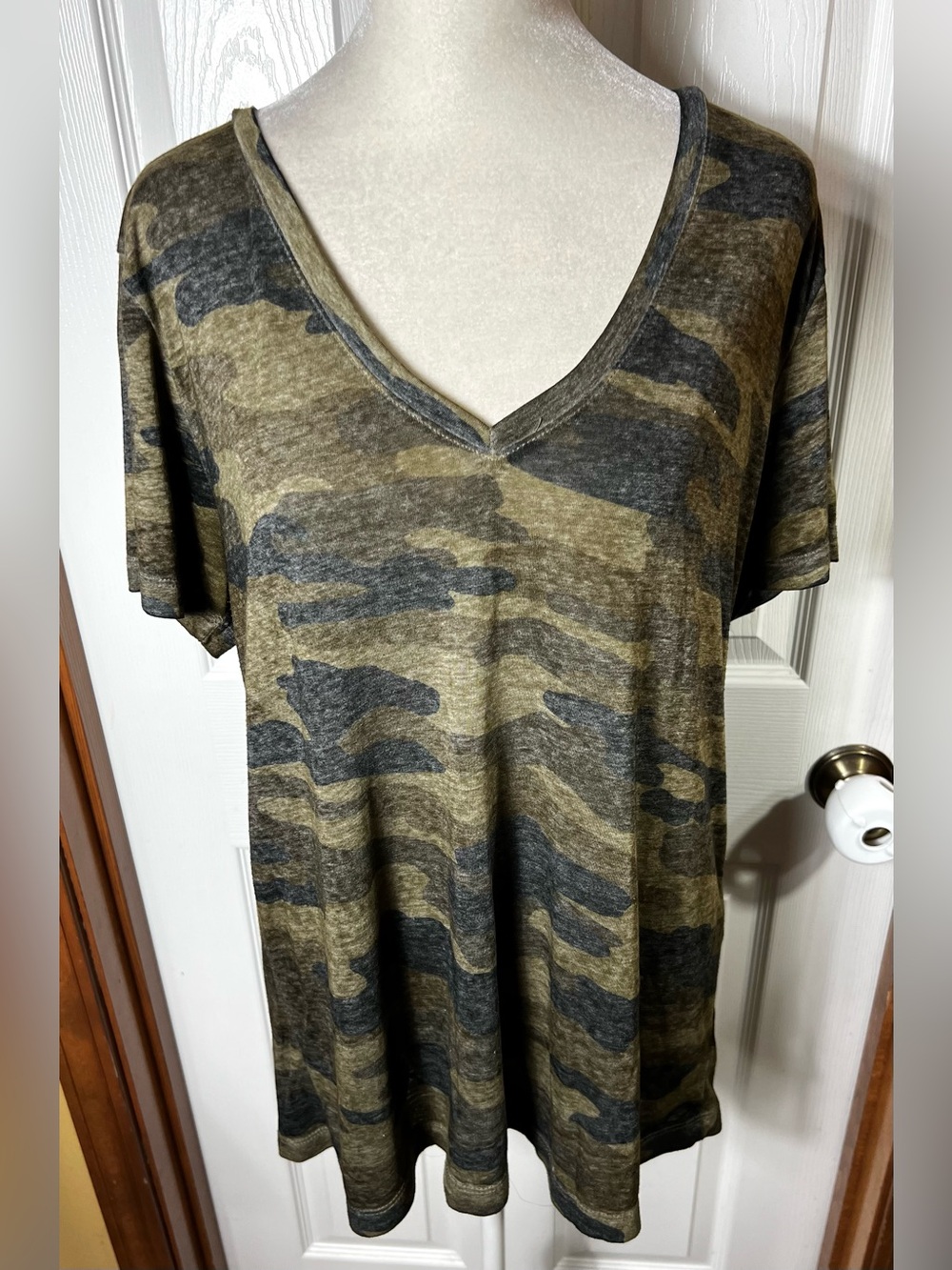 Lucky Brand Top Graphic Tee Blouse Burnout Tee Camo Camouflage Short Sleeve L